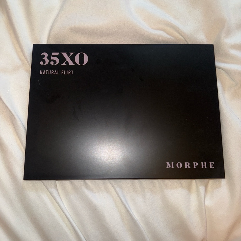 Morphe 35XO Natural Flirt Palette